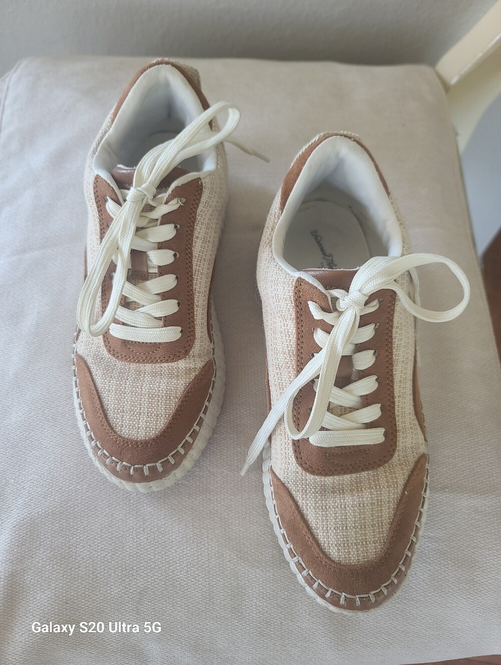 Universal Thread Women's Persephone Sneakers in Cream and Brown Size 7